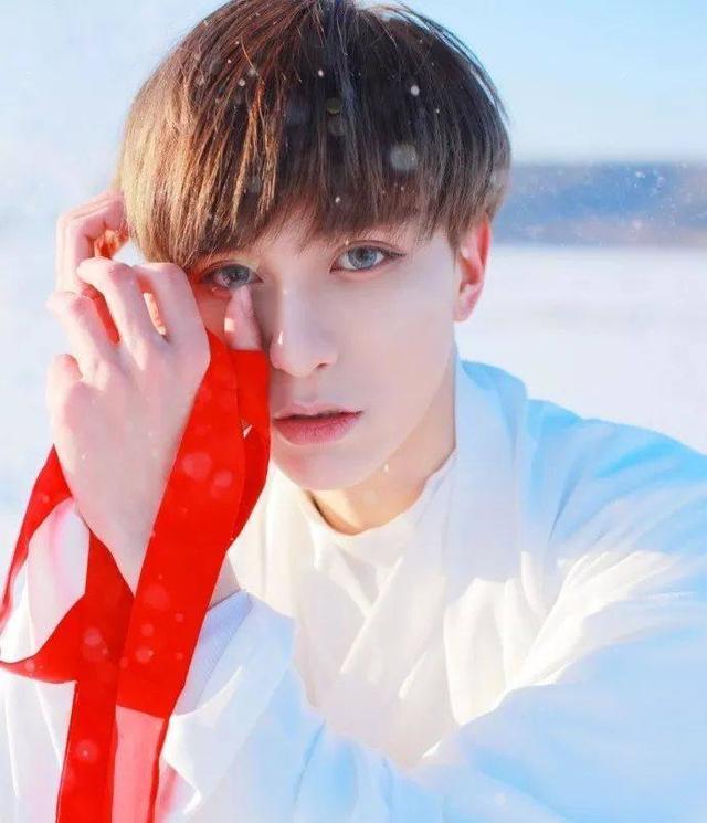 ayx官方网站:告别塔神!巴甲豪门格雷米奥正式宣布签下塔尔德利(图2) 爱游戏(ayx)中国官方网站