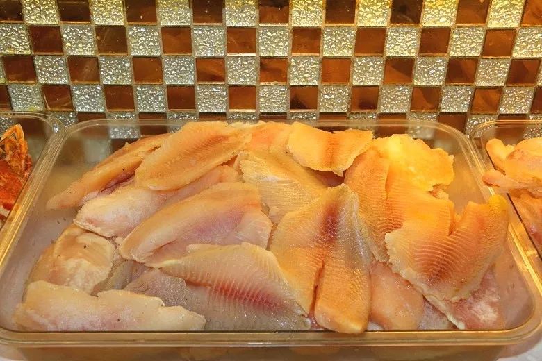 坚持以“两个维护”引领全党团结统一_时事政治_中公教育网:ayx官方网站(图2) ayx官方网站