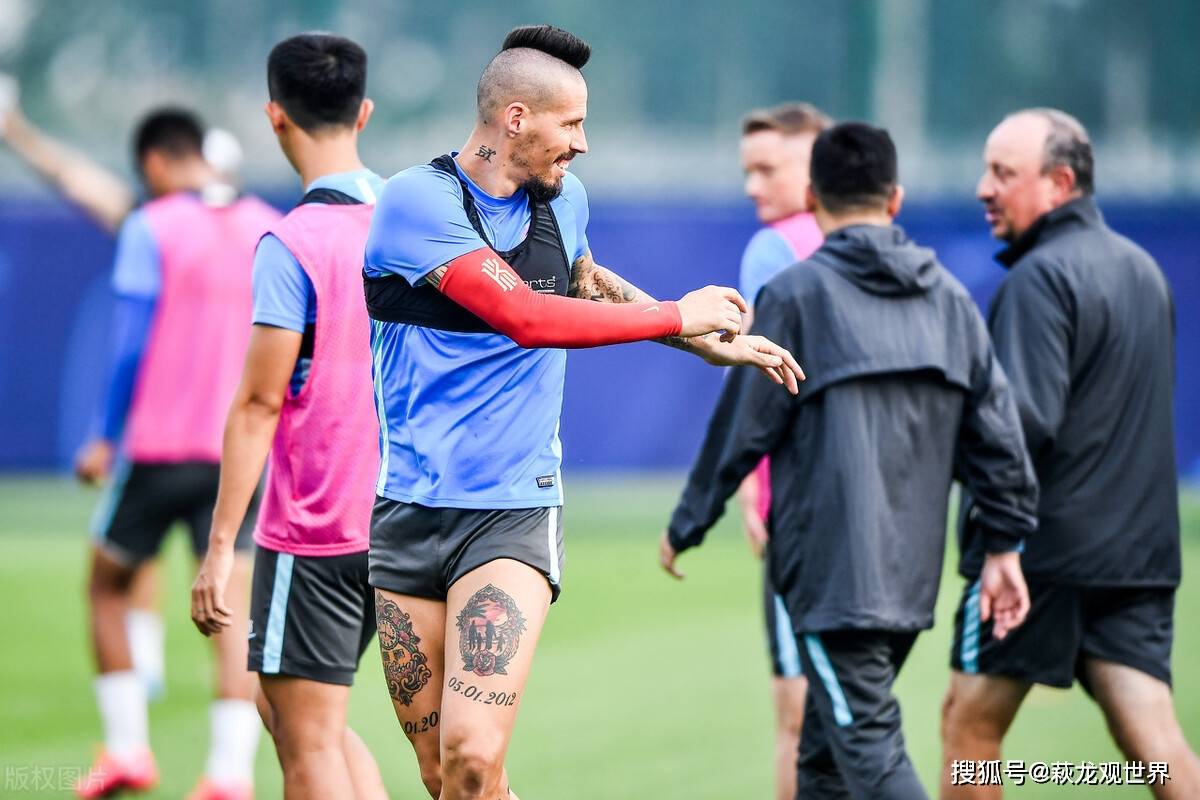 限薪令+赛会制太坑!哈姆西克肉包子打狗?富力将帅引领中超离队大潮!“爱游戏(ayx)中国官方网站”(图8)
限薪令+赛会制太坑!哈姆西克肉包子打狗?富力将帅引领中超离队大潮!“爱游戏(ayx)中国官方网站”(图8)